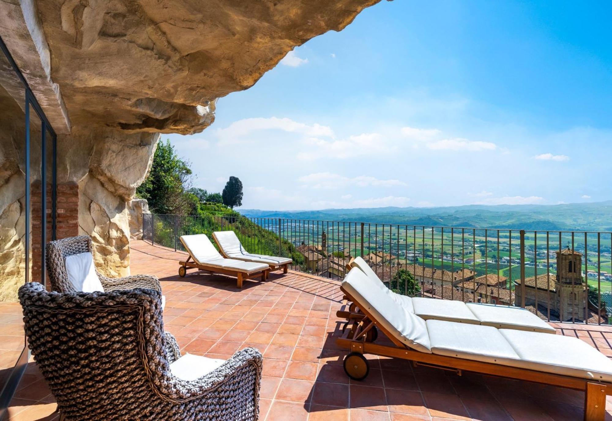 Hotel Castello Di Guarene Exterior foto