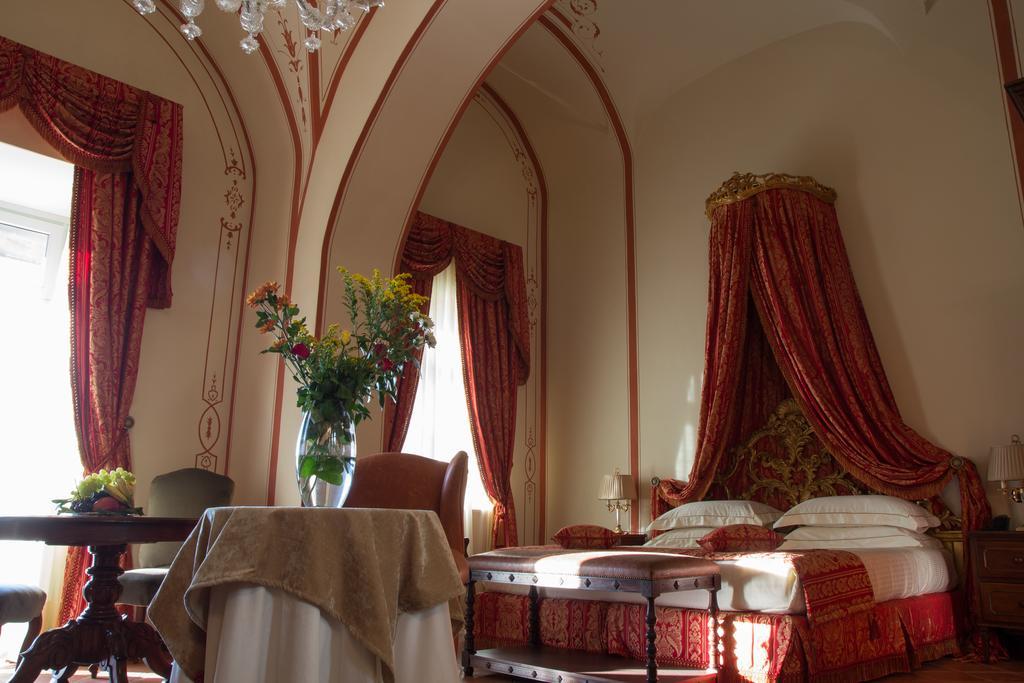 Hotel Castello Di Guarene Zimmer foto