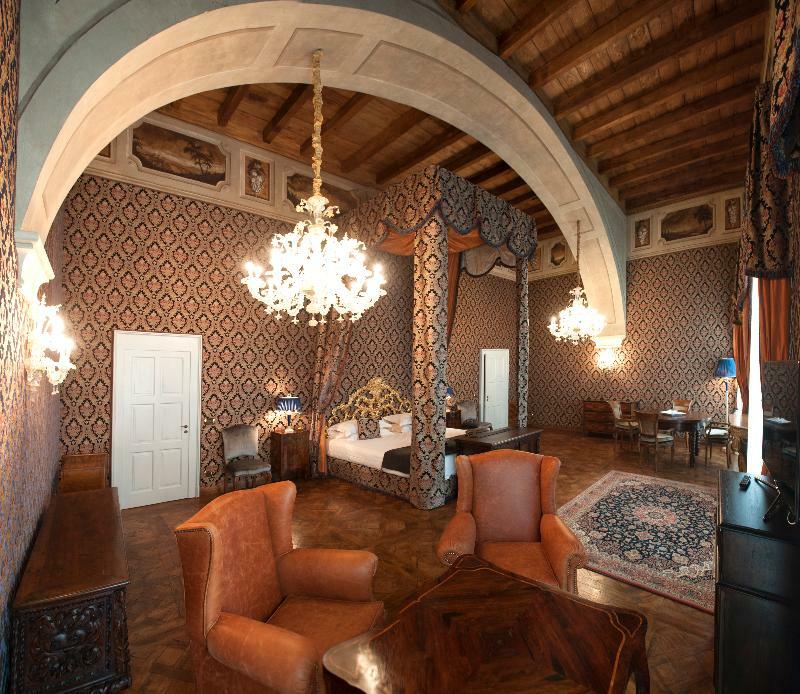 Hotel Castello Di Guarene Exterior foto